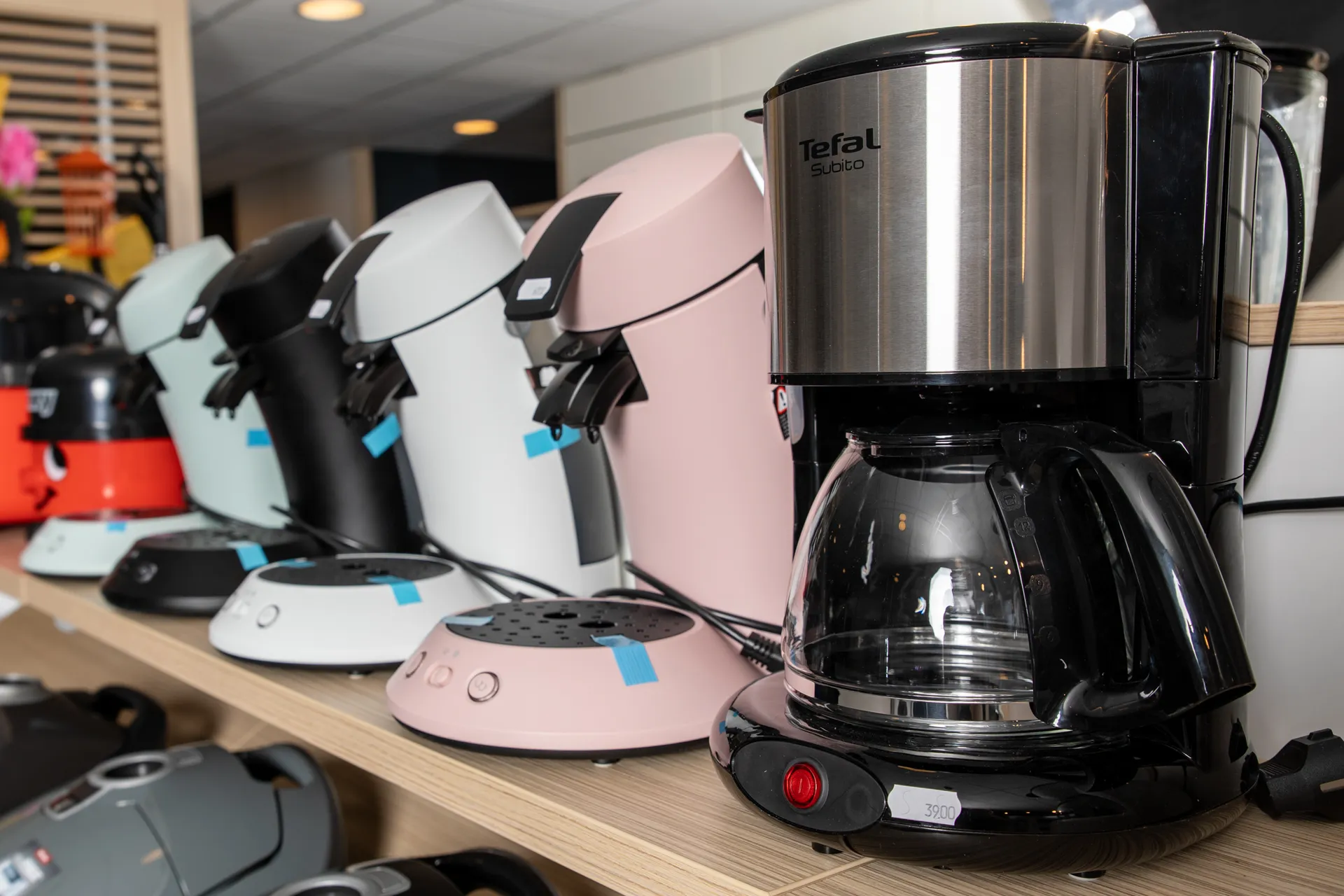 Koffiemachines in de showroom van Prieto