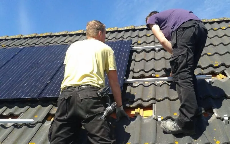 Home Zonnepanelen aanleggen door Prieto